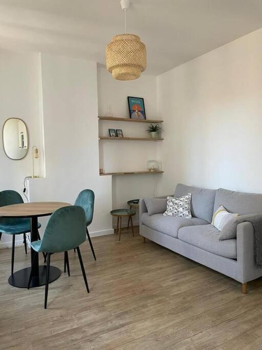 Appartement Vieux-Port/ 2 Min Du Metro Estrangin Marselha Exterior foto